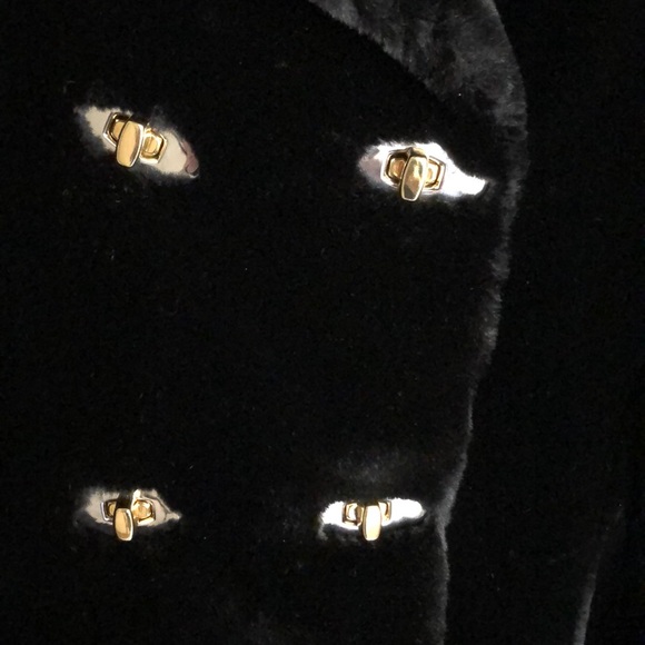 Vintage St John Faux Fur Coat - Picture 5 of 6